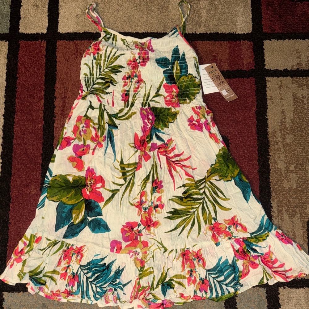 NWT Spaghetti Strap, smocked-bust‎ floral sundress